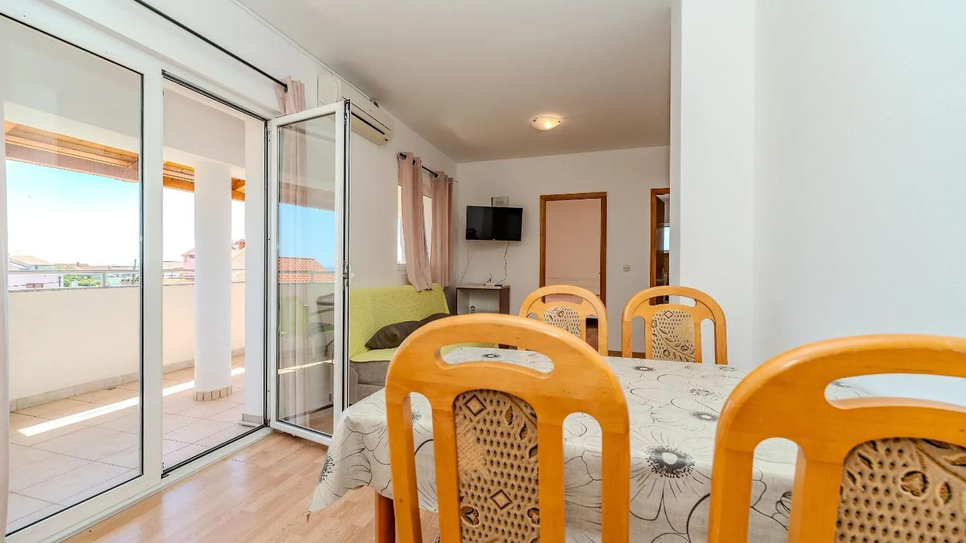 Apartments Mlado Privlaka  0*, Privlaka (Zadar)