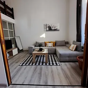 https://apartman-ena-marta.primorje-gorskikotar.com